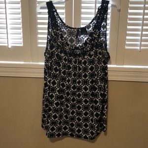 Black and white New Directions size XL